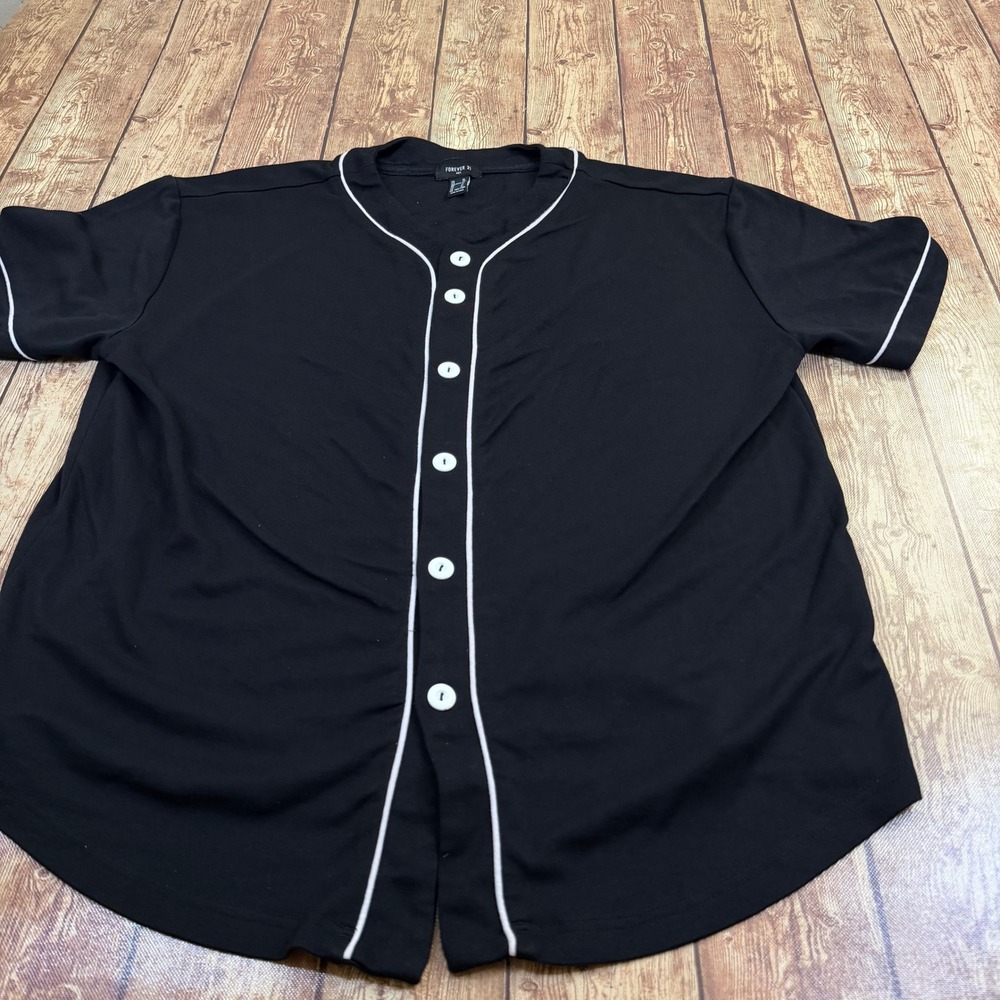 Forever 21 Baseball Jersey Mens Extra Large Black Contrast Piping Button Up